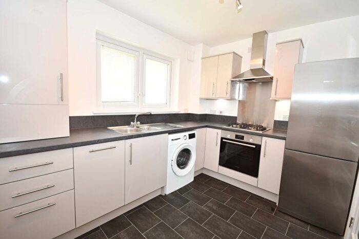 2 Bedroom Flat To Rent In Rothes Place, Slackbuie, Inverness, IV2