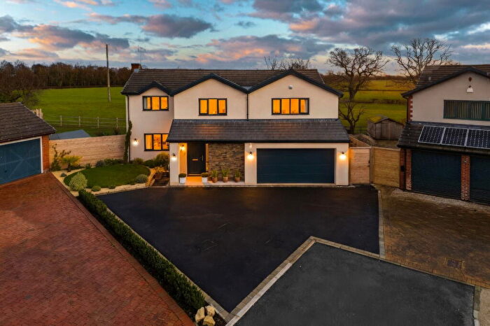 5 Bedroom Detached House For Sale In Meadow Croft, Cross Lanes, Wrexham, LL13