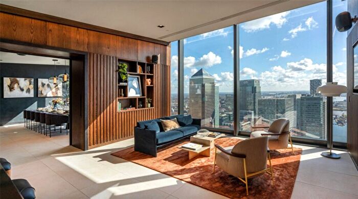 Apartment For Sale In Landmark Pinnacle, Marsh Wall, London, E14