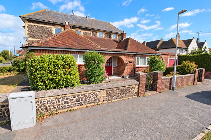 2 Bedroom Detached Bungalow For Sale In Harold Avenue, Westgate-on-sea, CT8