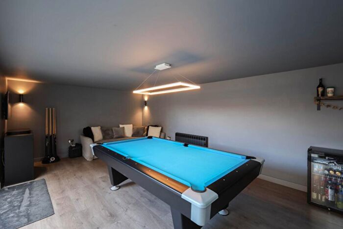 4 Bedroom Detached House For Sale In Cook Way, Horsham, RH12