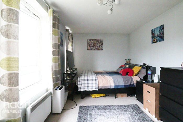 2 Bedroom Apartment To Rent In Forty Lane, Brent, HA9