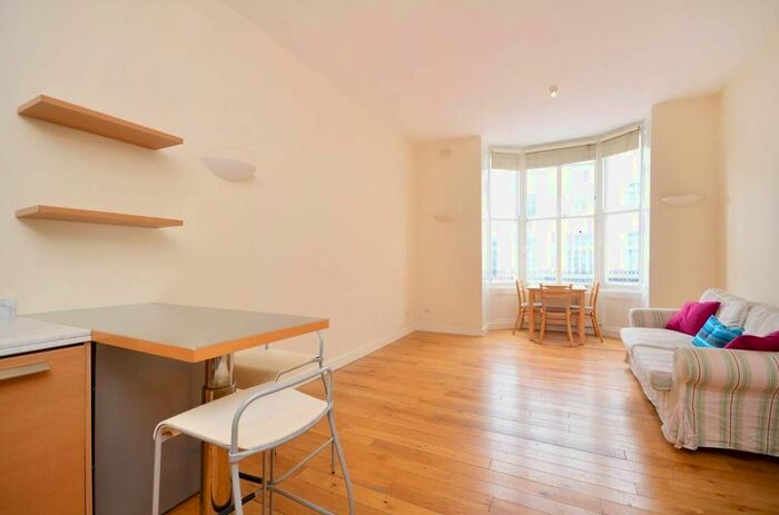 2 Bedroom Semi-Detached House To Rent In Gloucester Terrace, London, W2