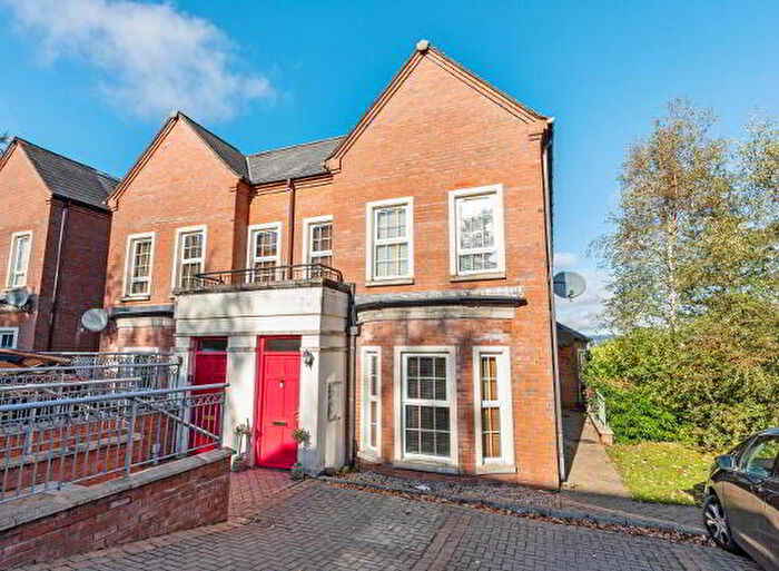 3 Bedroom Apartment / Flats For Sale In Willowbank Manor, Belfast, BT6