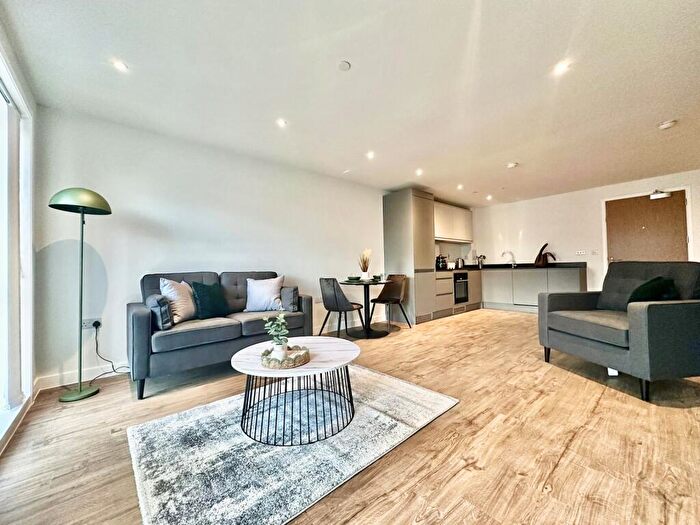 1 Bedroom Apartment To Rent In Phoenix, Saxton Lane, Leeds, LS9