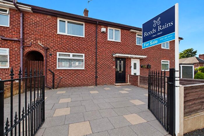 3 Bedroom Terraced House For Sale In Solway Road, Manchester, Greater Manchester, M22