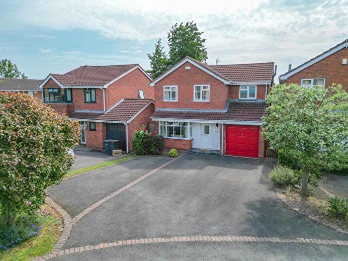 4 Bedroom Detached House For Sale In Falmouth Close, Nuneaton, CV11