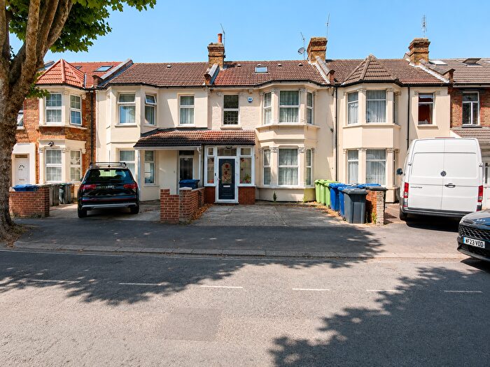 4 Bedroom Terraced House For Sale In Grosvenor Road, Southall, UB2