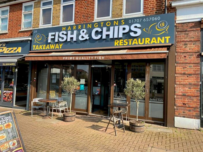 Property To Rent In Darkes Lane, Potters Bar, EN6