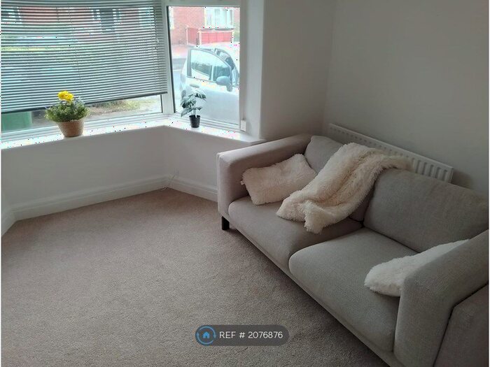 1 Bedroom Flat To Rent In Crossgates, Leeds, LS15