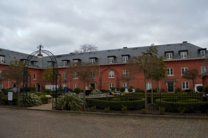 2 Bedroom Flat To Rent In Henmarsh Court, Balls Park, Hertford, SG13