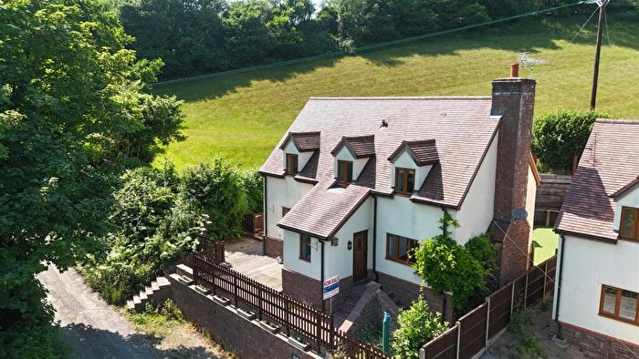 4 Bedroom Detached House For Sale In School Lane, Longhope, GL17