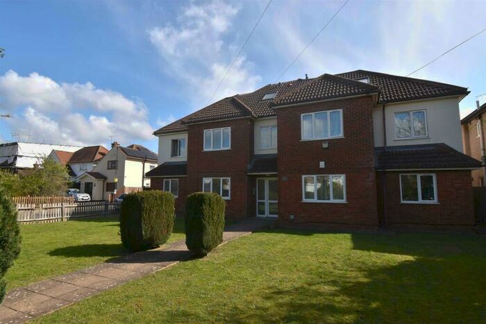 2 Bedroom Apartment To Rent In Headstone Lane, Harrow, HA2