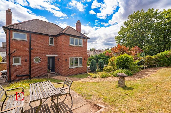 4 Bedroom Detached House For Sale In Park Hill, Kenilworth, CV8