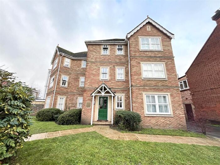 2 Bedroom Apartment For Sale In Kingston / Surbiton, KT1