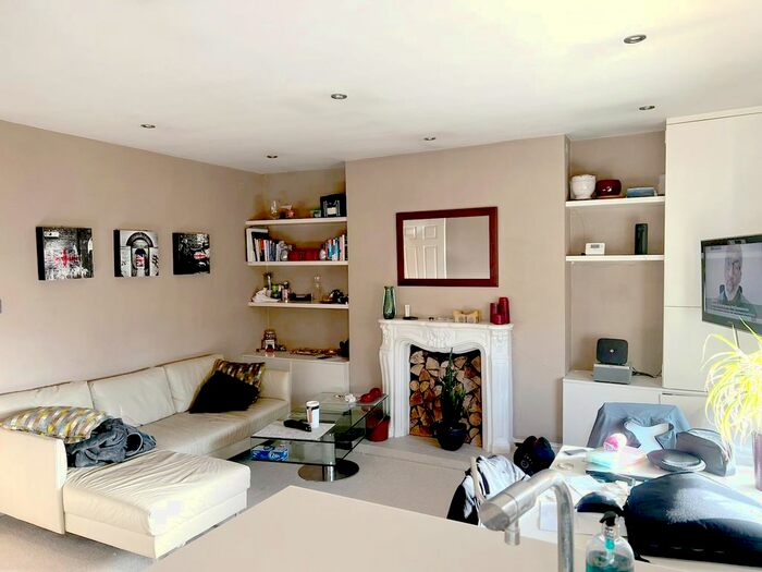 2 Bedroom Flat To Rent In Sheen Road, Richmond, TW9