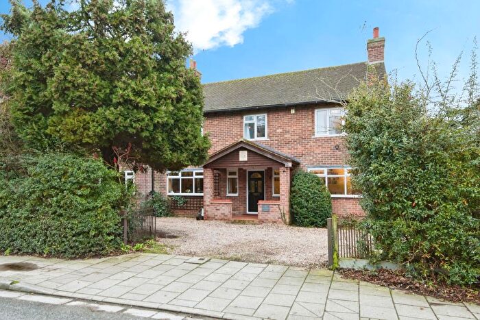 5 Bedroom Detached House For Sale In Bramcote Avenue, Beeston, Nottingham, Nottinghamshire, NG9