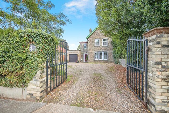 4 Bedroom Semi Detached House For Sale In Crabbe Street, Ipswich, IP4