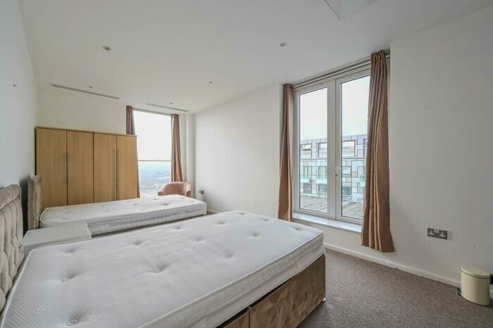 2 Bedroom Flat For Sale In Ability Place, Canary Wharf, London, E14