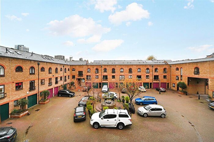 4 Bedroom Terraced House For Sale In Portland Square, London, E1W