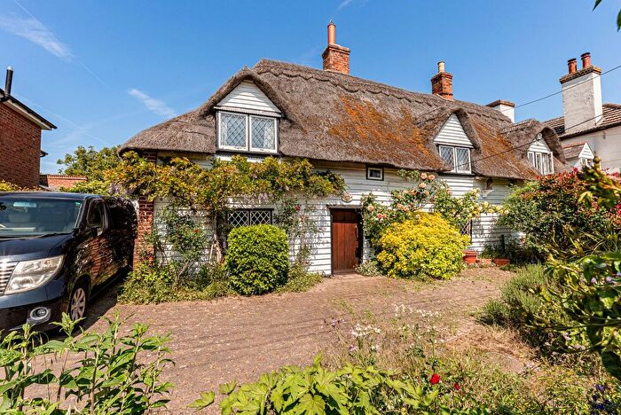 2 Bedroom Semi-Detached House For Sale In Water Lane, Ospringe, ME13