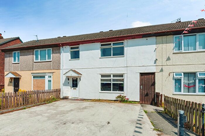 4 Bedroom Terraced House For Sale In Cunningham Road, Widnes, Cheshire, WA8