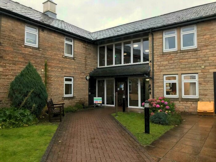 1 Bedroom Flat To Rent In Asquith Court, Sandhall Green, Halifax, West Yorkshire, HX2