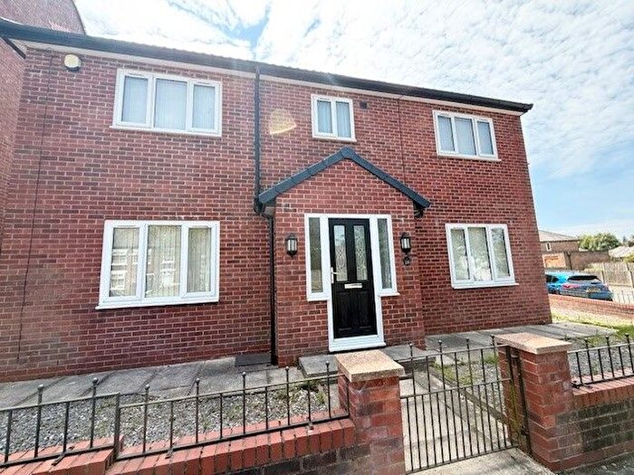 3 Bedroom Detached House To Rent In Ravenhead Road, St. Helens, WA10