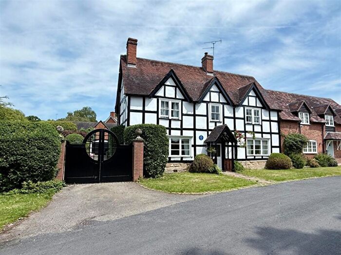 5 Bedroom Character Property For Sale In Bridge End, Warwick, CV34