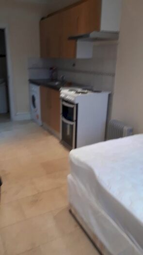 Mews To Rent In Vernon Drive, Stanmore, Greater London, HA7