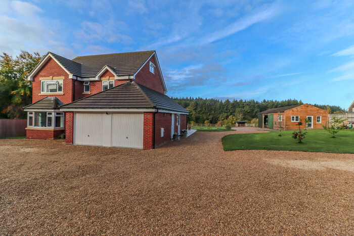 5 Bedroom Detached House For Sale In West Tytherley, Salisbury, Wiltshire, SP5