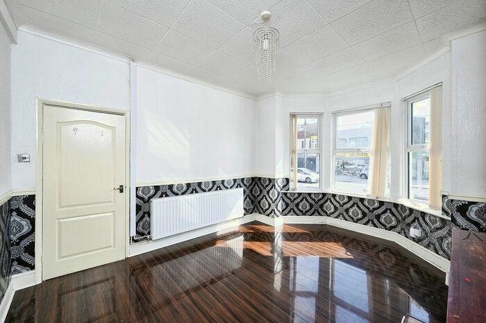 4 Bedroom Terraced House To Rent In Alfreton Road, Nottingham, NG7