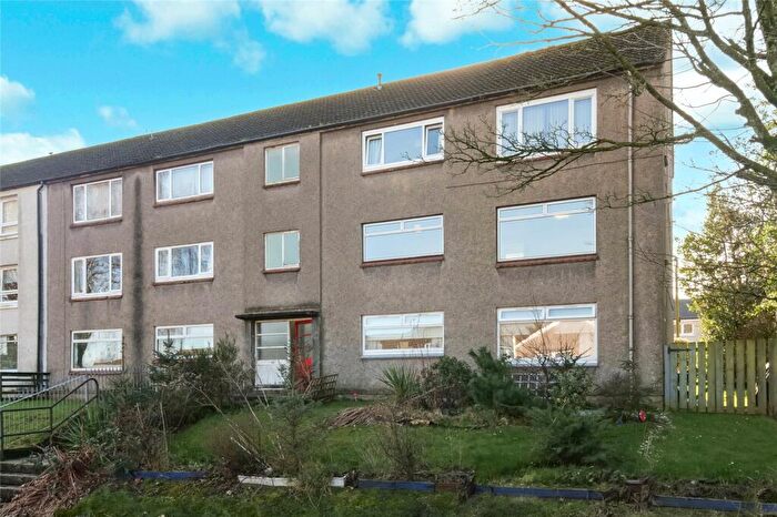 2 Bedroom Flat For Sale In Moss Road, Bridge Of Weir, PA11