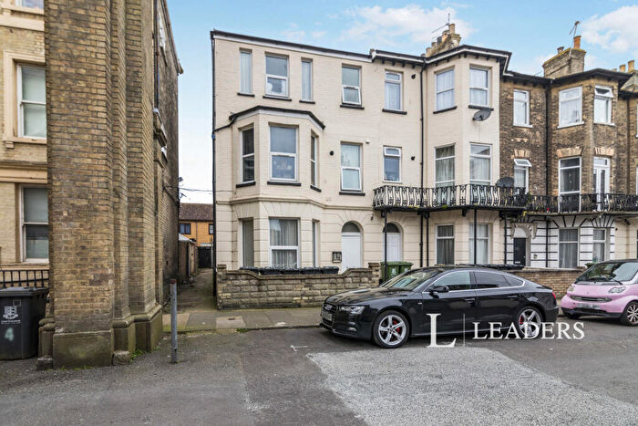 1 Bedroom Flat To Rent In Wellington Road, Great Yarmouth, Norfolk, NR30