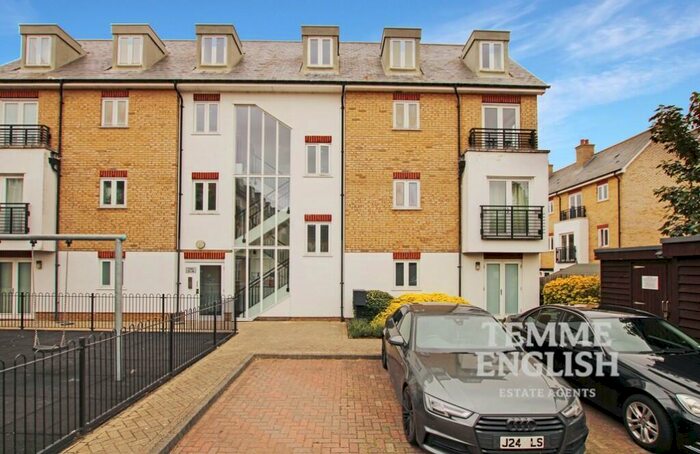 3 Bedroom Flat To Rent In Quest Place, Maldon, Essex, CM9