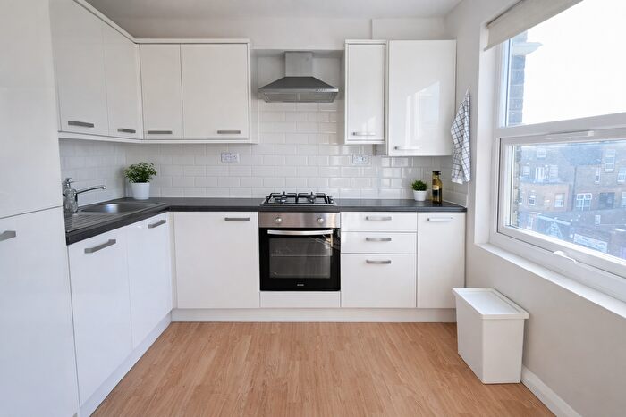 1 Bedroom Flat To Rent In Blackstock Road, London, N4
