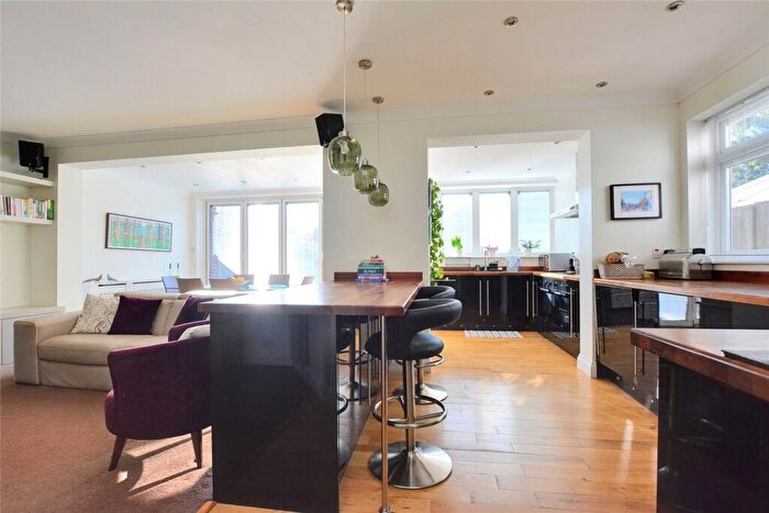 3 Bedroom Semi Detached House To Rent In Shooters Hill Road, London, SE18