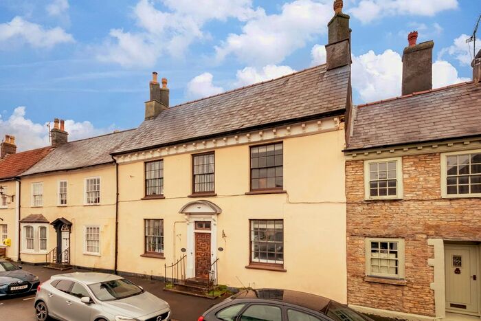 3 Bedroom Cottage To Rent In High Street, Wickwar, Wotton-Under-Edge, GL12