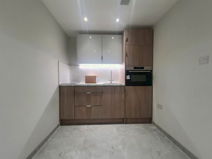 Studio To Rent In Clarence Road, London, E5