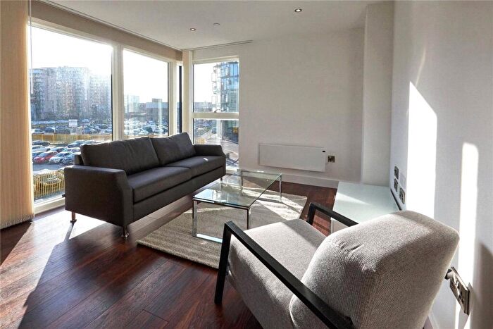 2 Bedroom Apartment To Rent In New Bridge Street Salford, M3