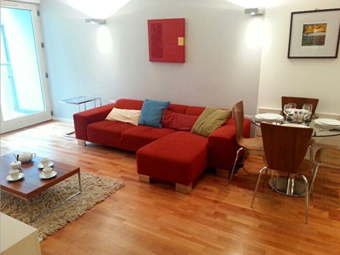 2 Bedroom Flat To Rent In Lumiere, City Road East, Southern Gateway, Manchester, M15