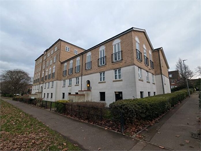 2 Bedroom Flat To Rent In Benedict House, Circular Road South, Colchester, CO2