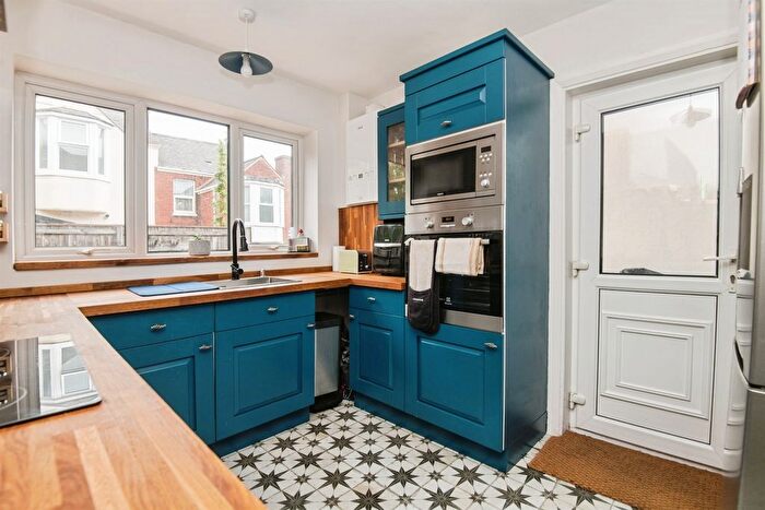 2 Bedroom Terraced House For Sale In Coleridge Road, Exeter, EX2