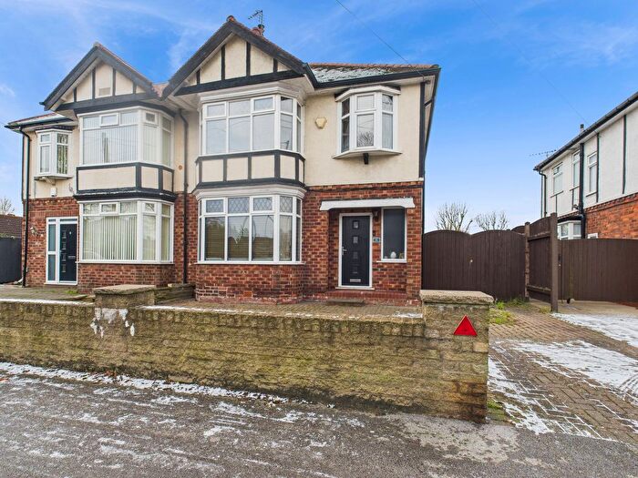 3 Bedroom Semi Detached House For Sale In Maybury Road, Hull, HU9