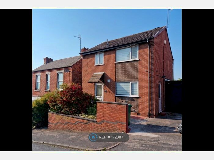 3 Bedroom Detached House To Rent In Colborn Street, Nottingham, NG3