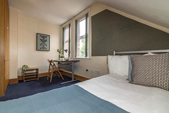 6 Bedroom House To Rent In Sherwin Road, Lenton, Nottingham, NG7