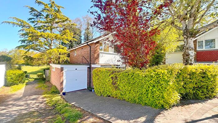 3 Bedroom Detached House For Sale In Deva Close, Poynton, SK12