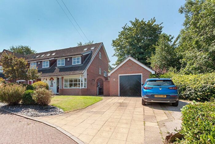 3 Bedroom Town House For Sale In Galbraith Close, Congleton, CW12