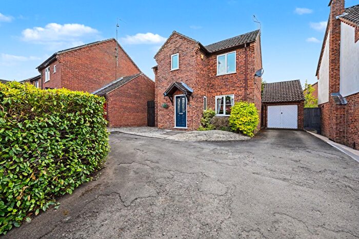 3 Bedroom Detached House For Sale In Webb Drive, Rugby, CV23