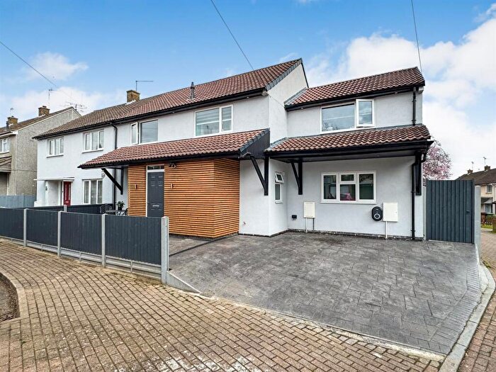 4 Bedroom Semi-Detached House For Sale In Romney Road, Corby, NN18